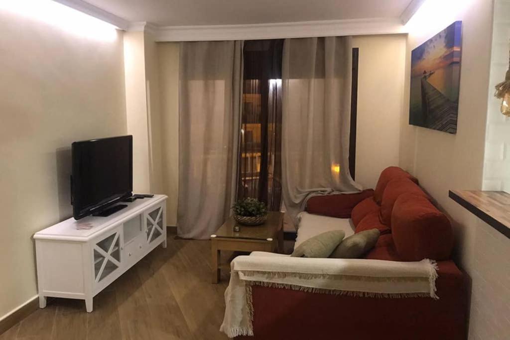 Coqueto Apartamento En Puerto Marina Con Piscina Benalmadena Ngoại thất bức ảnh