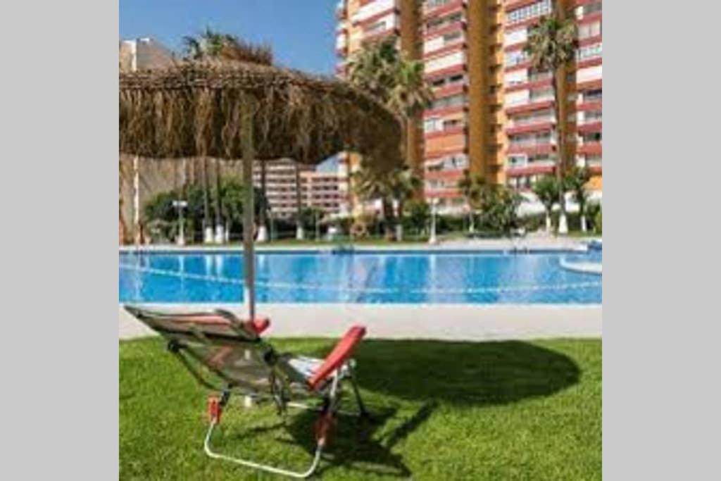 Coqueto Apartamento En Puerto Marina Con Piscina Benalmadena Ngoại thất bức ảnh
