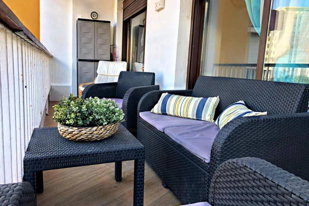 Coqueto Apartamento En Puerto Marina Con Piscina Benalmadena Ngoại thất bức ảnh